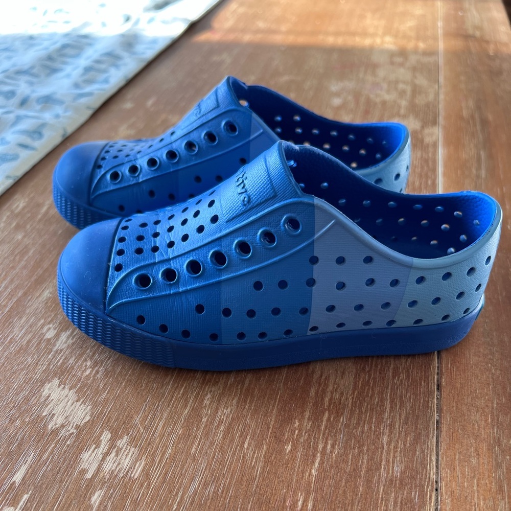 Native Toddler Shoes - Size 9